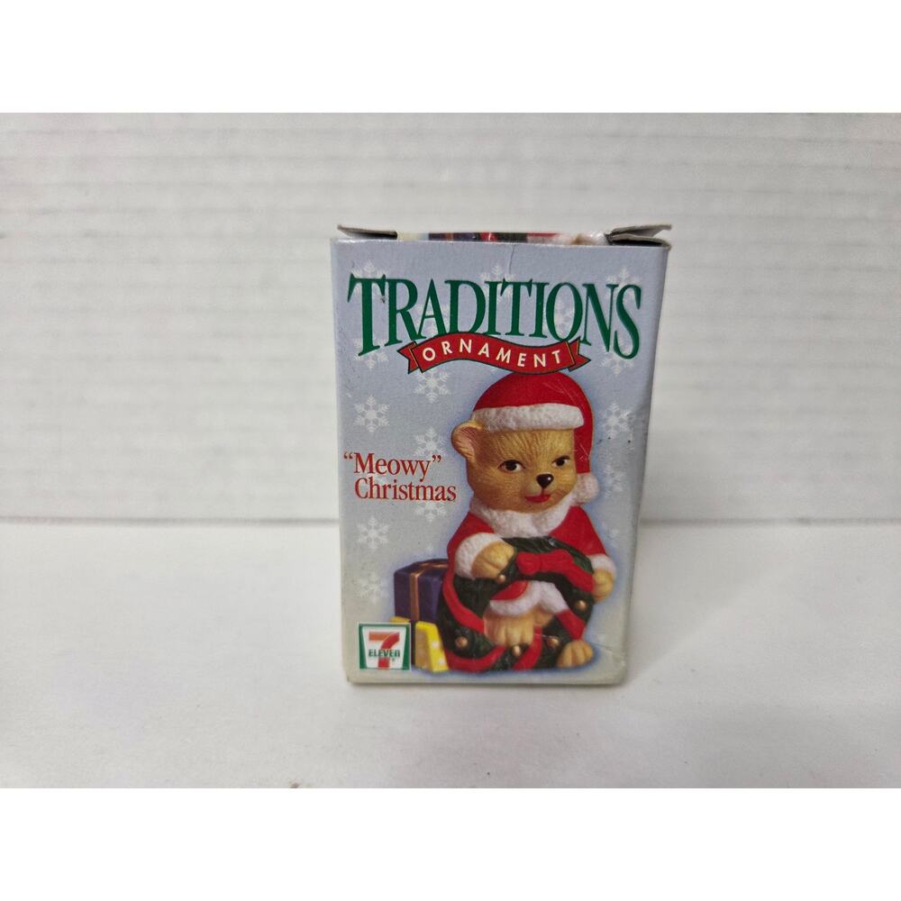 Vtg 1998 7-Eleven Traditions Ornament "Meowy Christmas" Ceramic Cat Bear CITGO‎